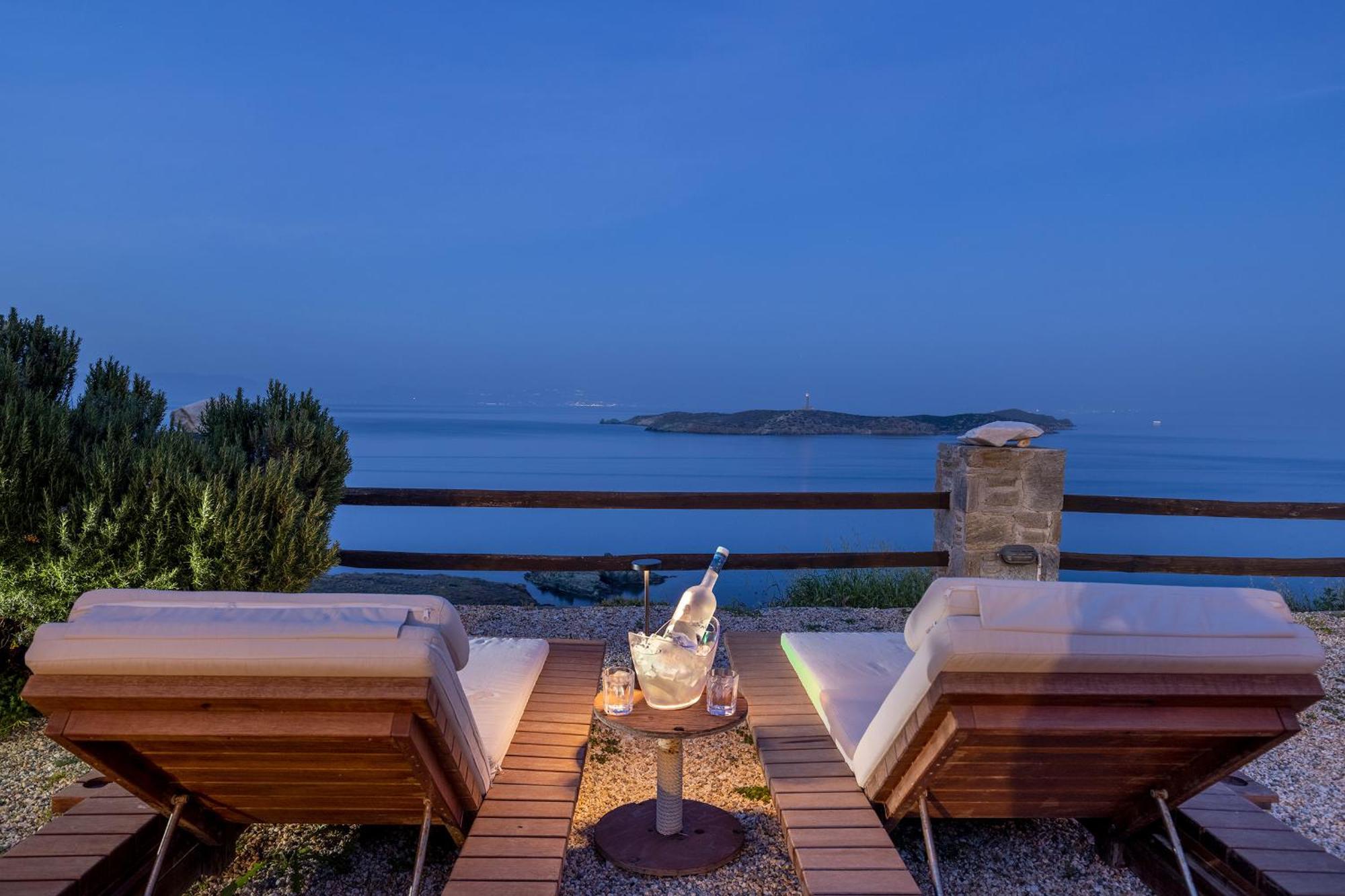 Aegean View - Seaside Apartment In Syros Азолимнос Екстериор снимка